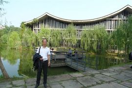 艺博轩主播照片