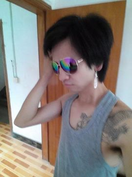 悲伤诗人流浪死亡主播照片