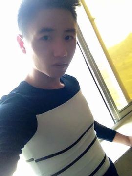 哈萨安少康主播照片