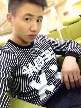 哈萨安少康主播照片
