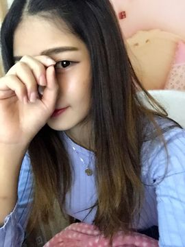 饼干小毛毛主播照片