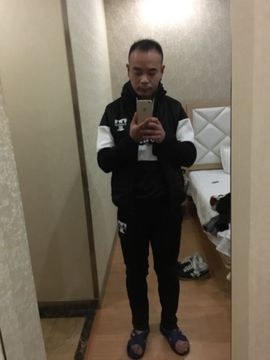 小冰大闸蟹养殖基地主播照片