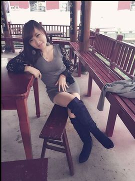 小天ㄨ主播照片