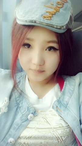 小天ㄨ主播照片