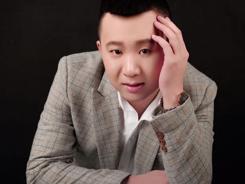 于得水疯狂演艺海报