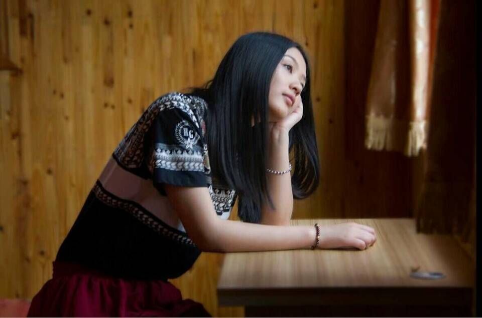 不至谷底怎至巅峰。的主播照片