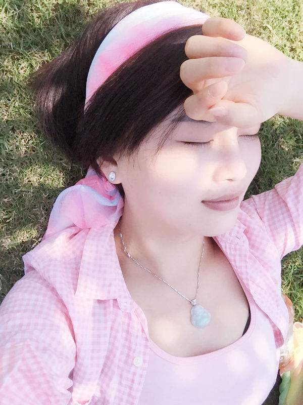 Ava&君的主播海报