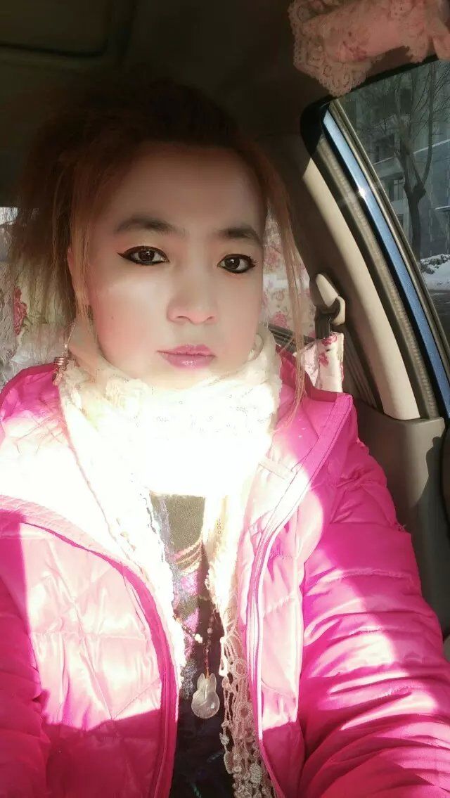 ~玫瑰等伊人~的主播照片