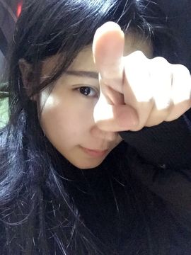 “茹果er；主播照片