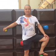 狼炼好牙，羊炼好腿海报