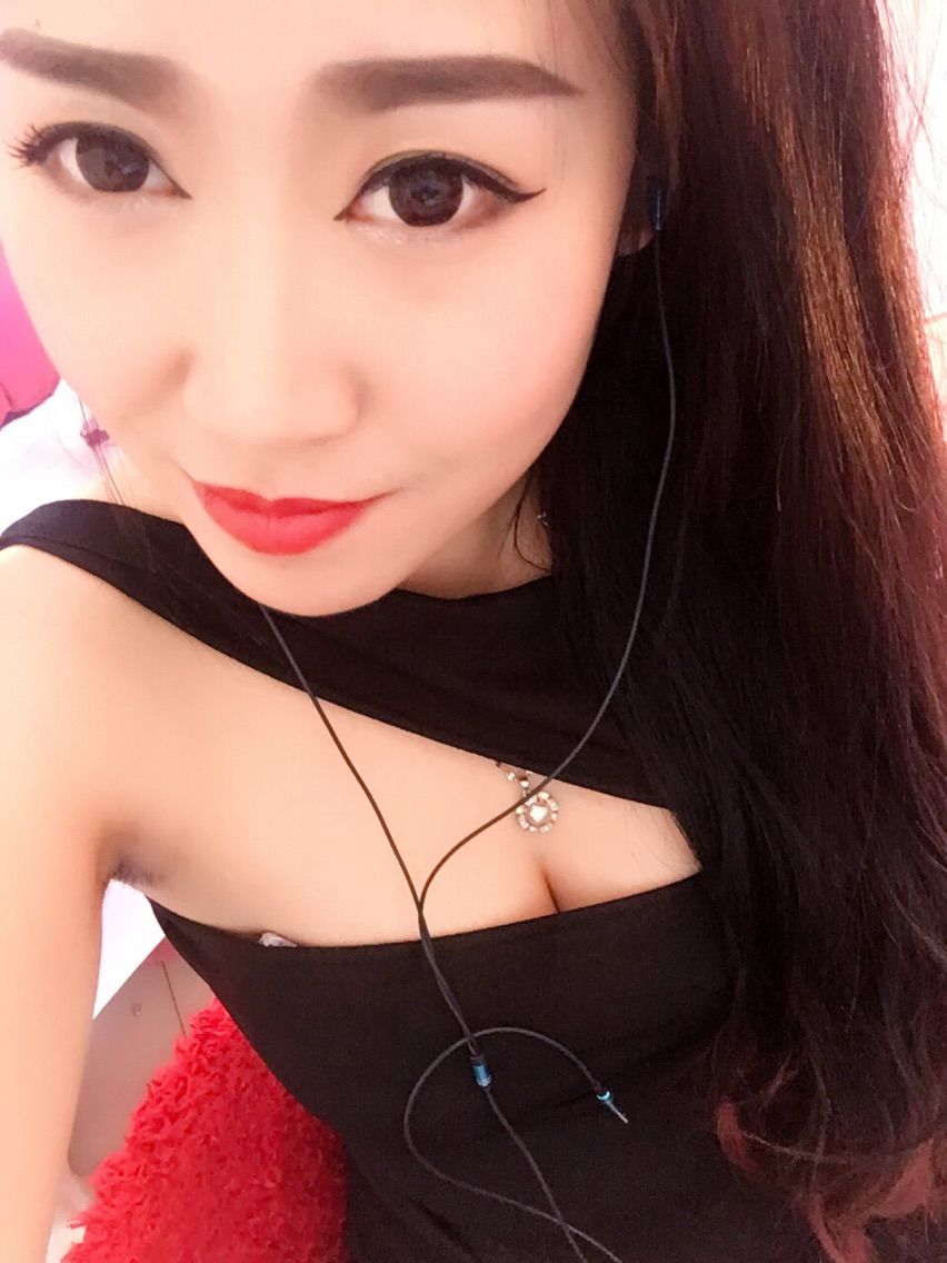 ╰❐╬➷﹏小妖精的主播照片