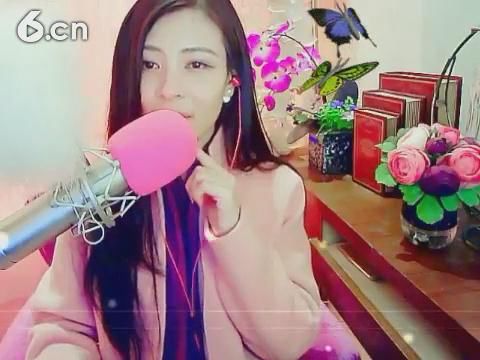 ♥♡灬唇印゛情钟初见的图片
