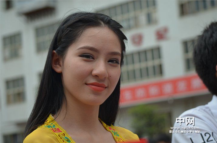 上海溧阳路的主播照片