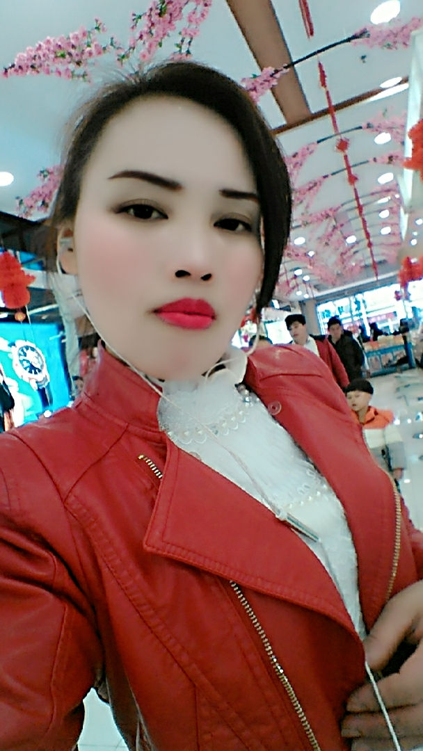 国珍万人迷女神兰兰主播照片