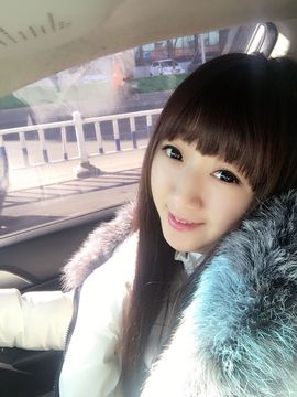 ⊱♔⊰♫东北小叼主播照片