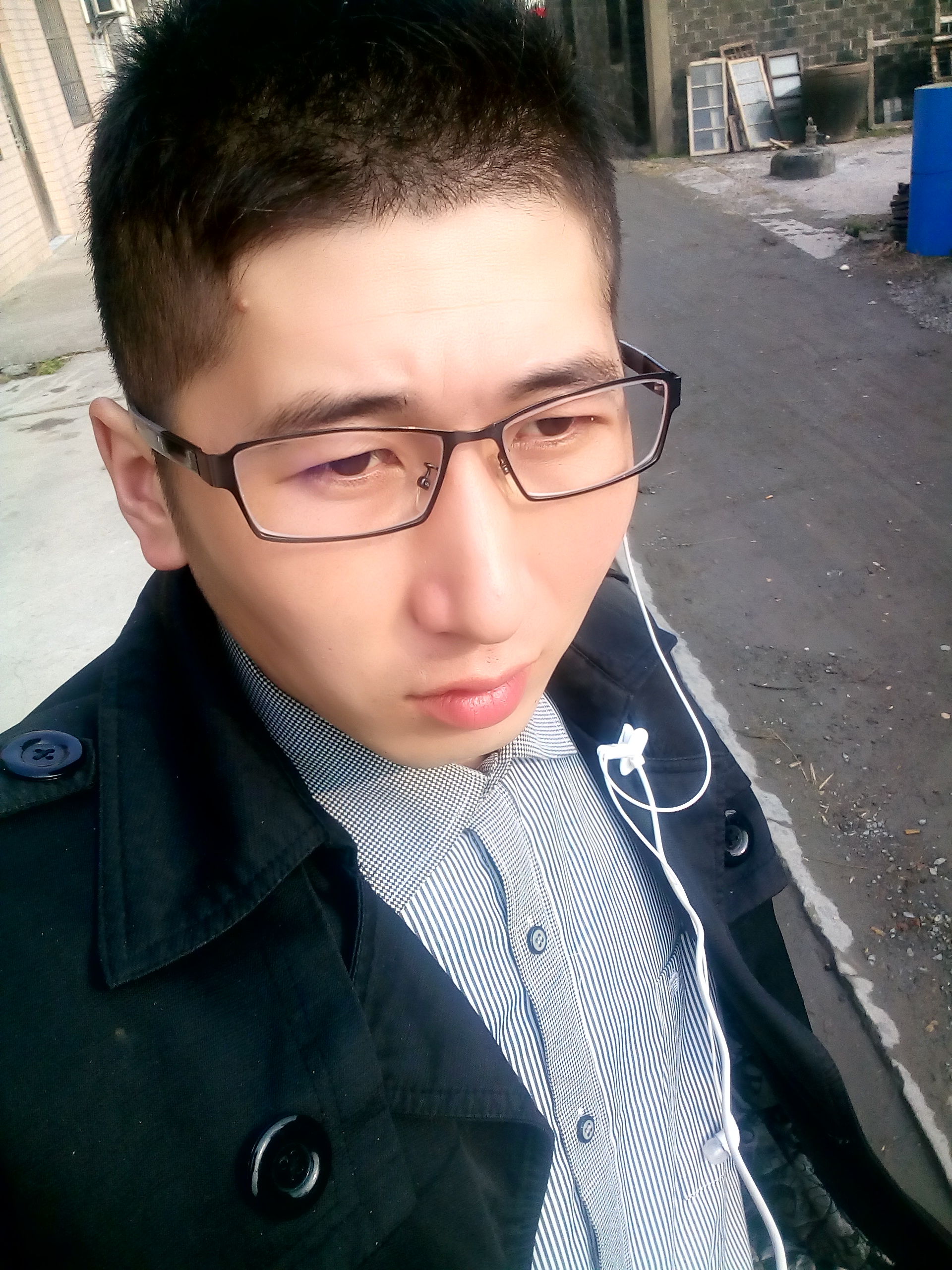 杰哥兜裏有烟的主播照片