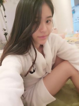 鹿哈哈baby主播照片