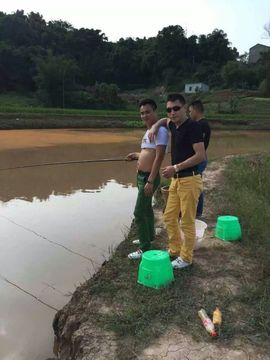 0左左右右0主播照片