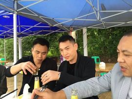 0左左右右0主播照片