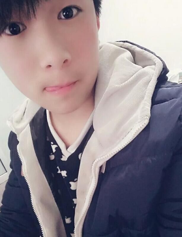 小白。宝宝的主播照片