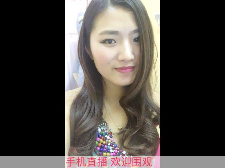 麦色渔小巩俐的主播照片