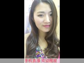 麦色渔小巩俐主播照片