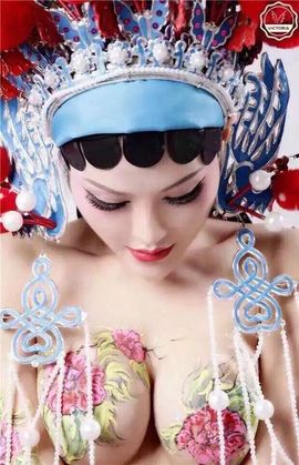 没人疼没人爱的茜茜主播照片