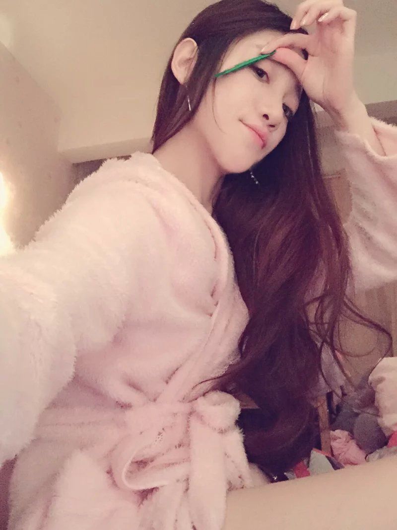 ╰ღ水✲兒ღ╯主播照片