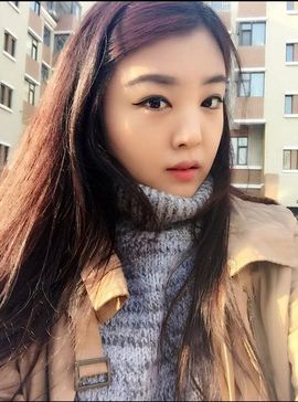 雪离儿主播照片