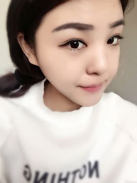 雪离儿主播照片
