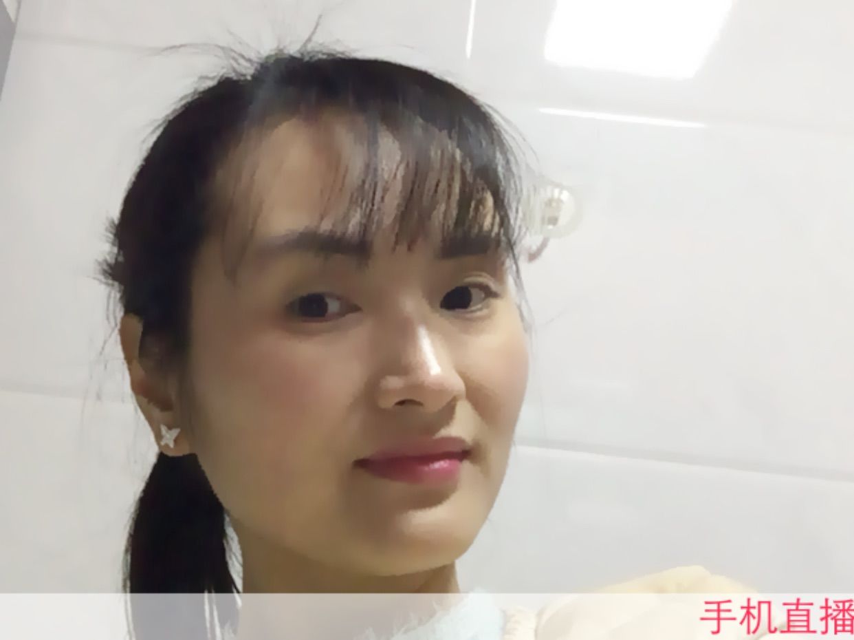 那年春天花正开9arsuy的主播照片