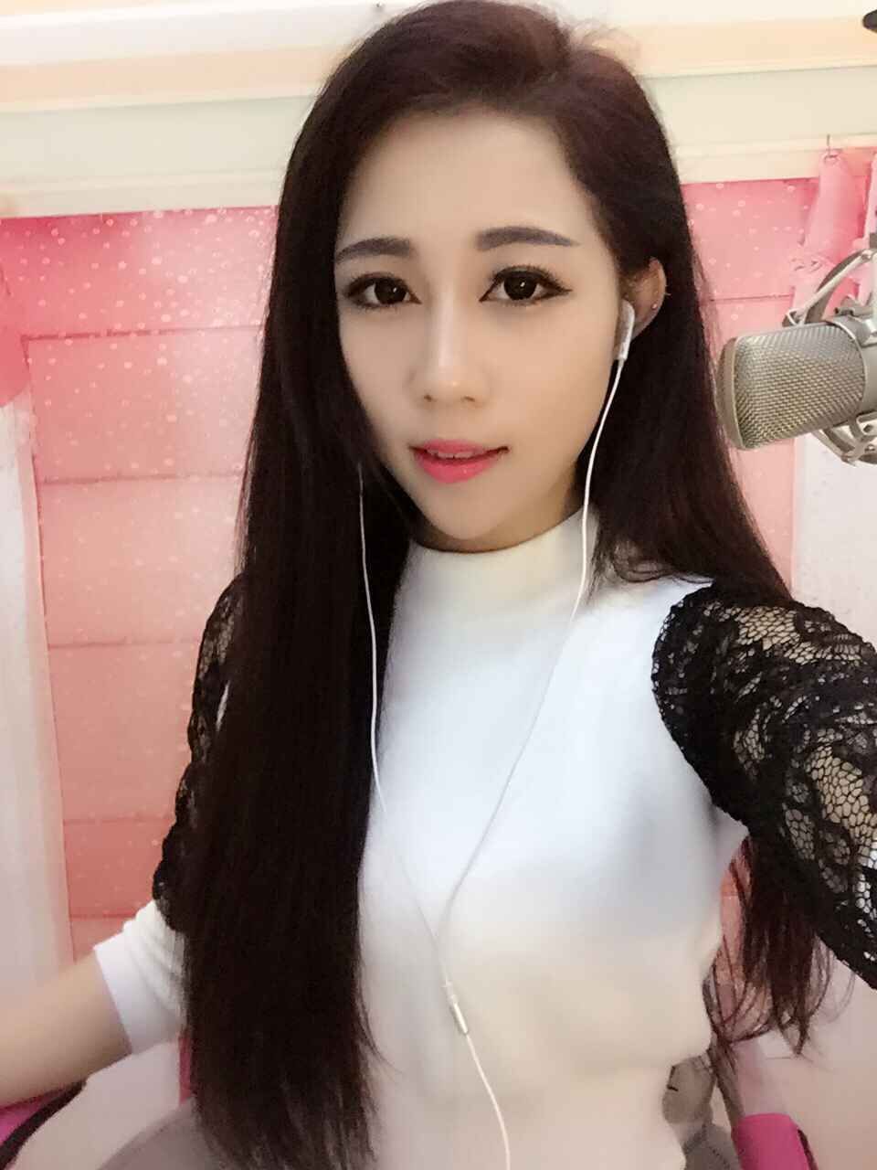 冷~语~夜主播照片
