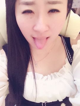 A尐❤馨主播照片