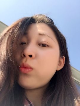 咚咚小猪头主播照片