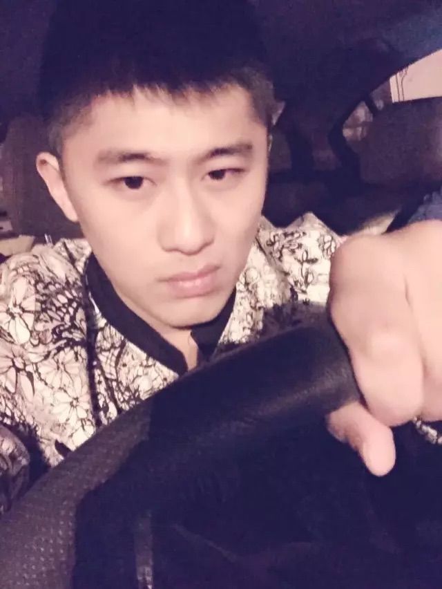 Mc丨狂人的主播照片