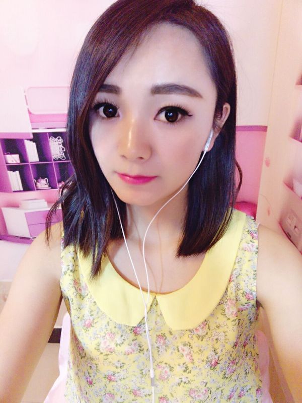 潇潇漫漫的主播海报
