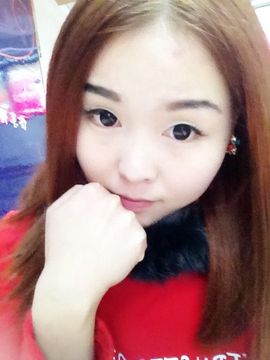 允儿叶主播照片