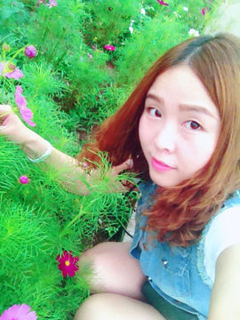 允儿叶主播照片