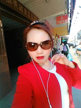 国珍万人迷女神兰兰主播照片