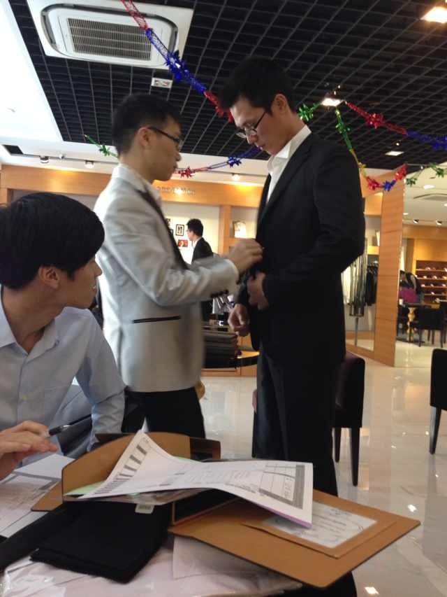 骑猪追法拉利66的主播照片