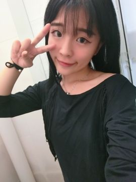 cc小虎牙妹儿瑶瑶主播照片