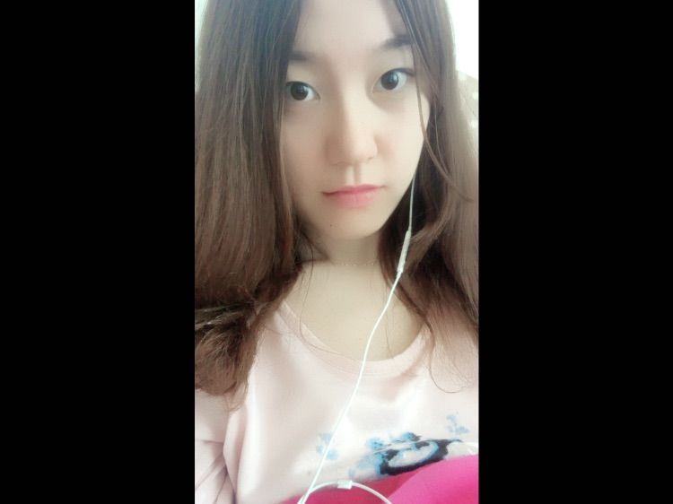 cc素颜虫虫求升级的主播照片
