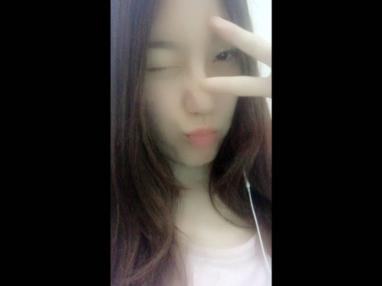 cc素颜虫虫求升级的主播照片