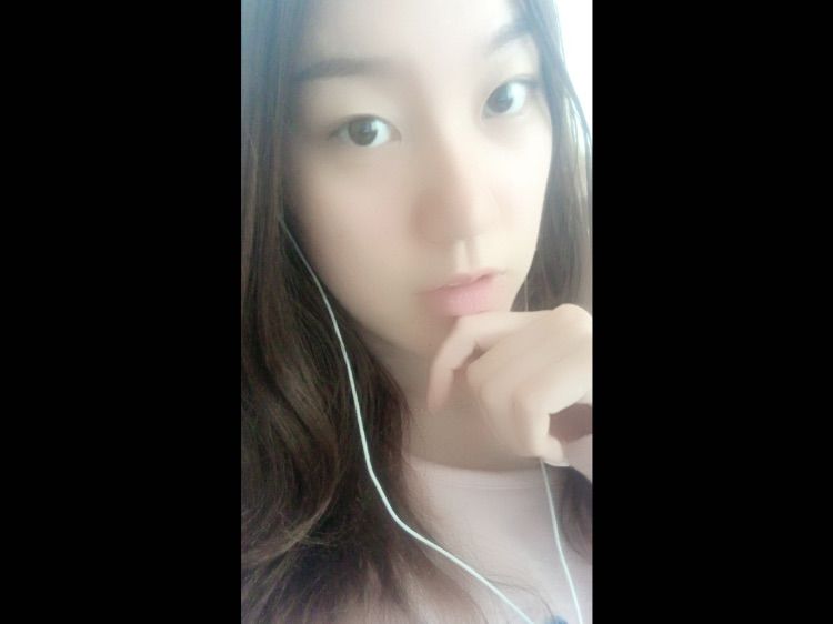 cc素颜虫虫求升级的主播照片