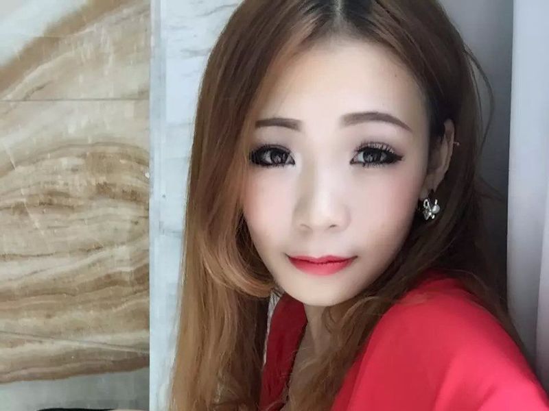 在见再贱的主播海报