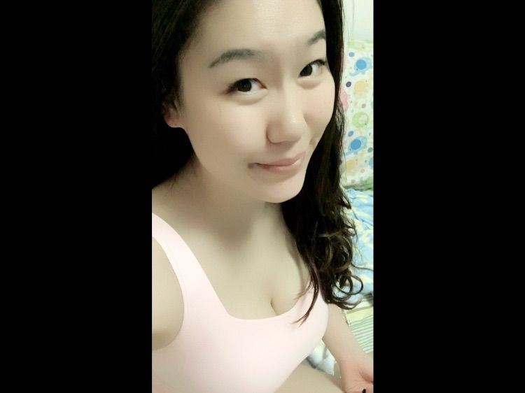 f饼饼的主播照片