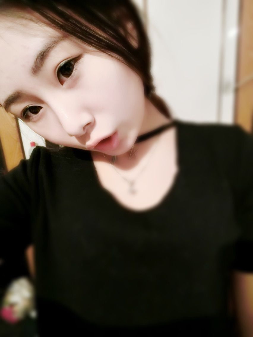 弯弯baby的主播照片