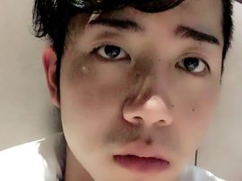 扯着嗓子唱着歌主播照片