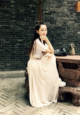 呆着的小兔子主播照片