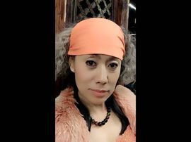 百变银丝雀主播照片